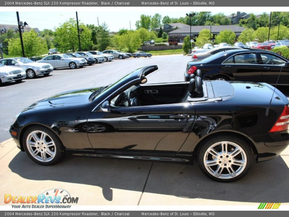 2004 Mercedes-Benz SLK 230 Kompressor Roadster Black / Charcoal Photo #10