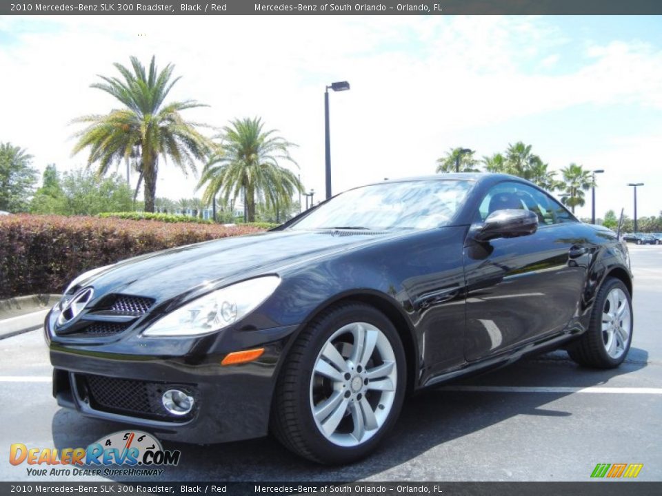 Front 3/4 View of 2010 Mercedes-Benz SLK 300 Roadster Photo #3