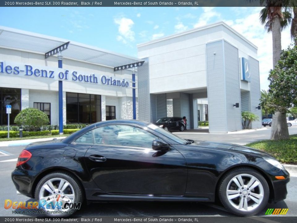 2010 Mercedes-Benz SLK 300 Roadster Black / Red Photo #8