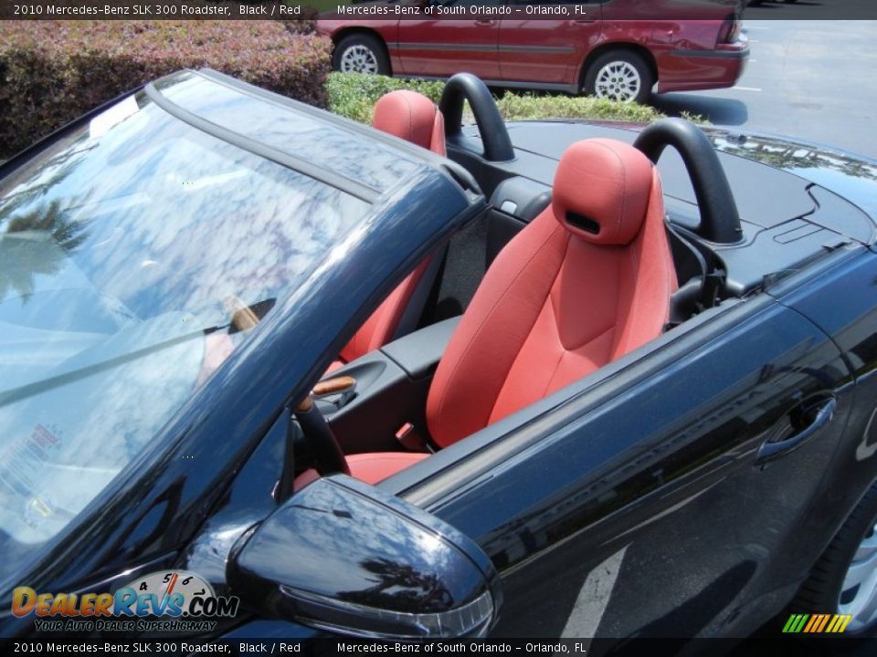 2010 Mercedes-Benz SLK 300 Roadster Black / Red Photo #10