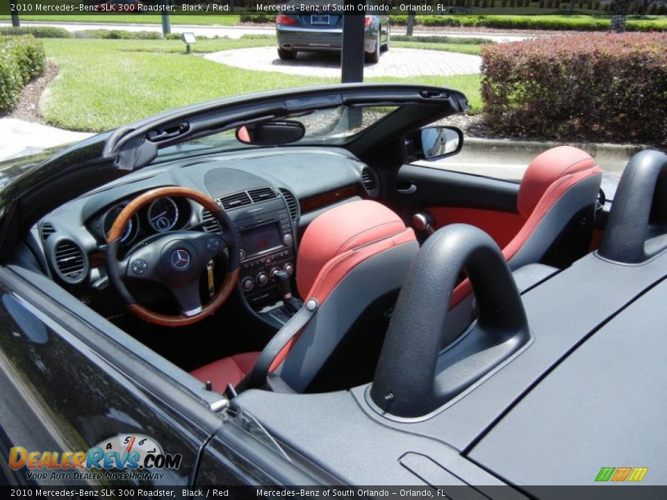 2010 Mercedes-Benz SLK 300 Roadster Black / Red Photo #11