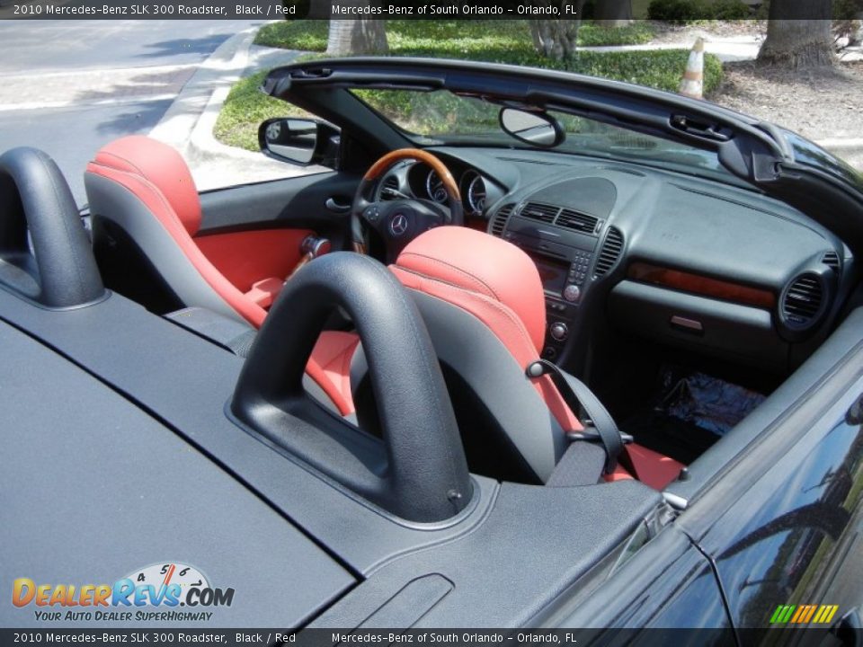 2010 Mercedes-Benz SLK 300 Roadster Black / Red Photo #12