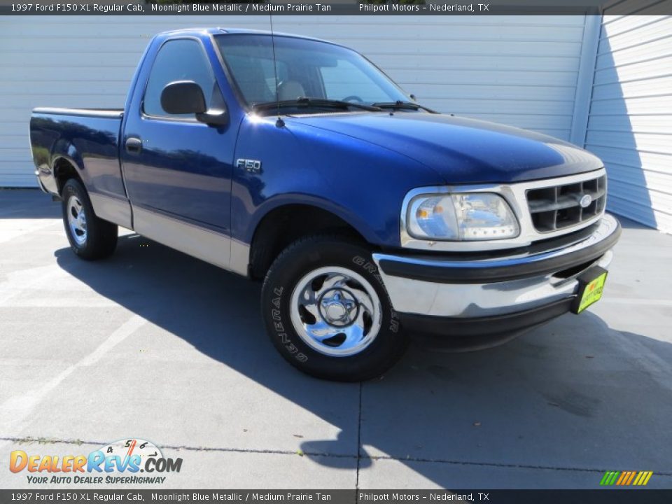 1997 Ford F150 XL Regular Cab Moonlight Blue Metallic / Medium Prairie Tan Photo #2