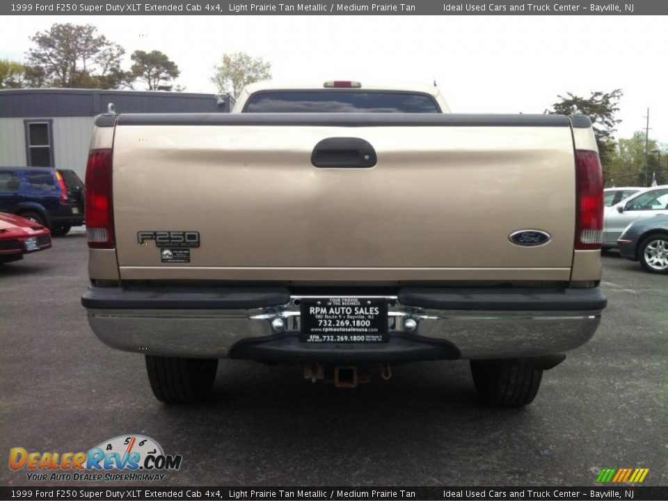 1999 Ford F250 Super Duty XLT Extended Cab 4x4 Light Prairie Tan Metallic / Medium Prairie Tan Photo #14