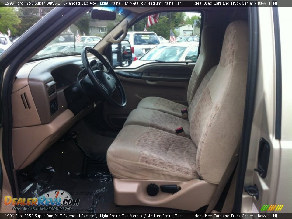 Front Seat of 1999 Ford F250 Super Duty XLT Extended Cab 4x4 Photo #20