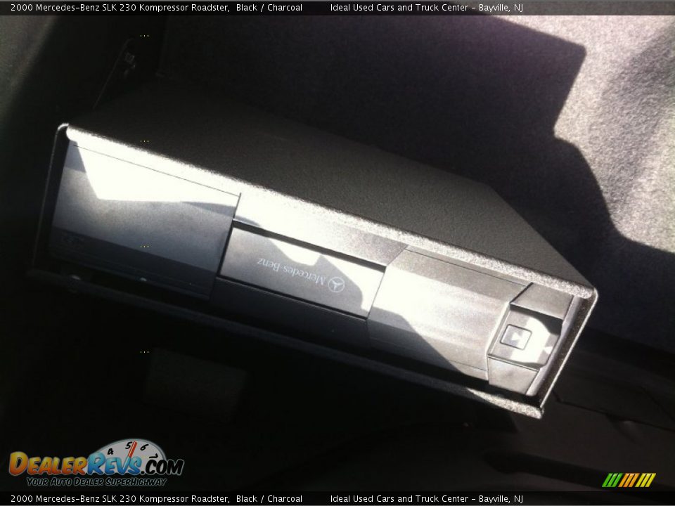 2000 Mercedes-Benz SLK 230 Kompressor Roadster Black / Charcoal Photo #25