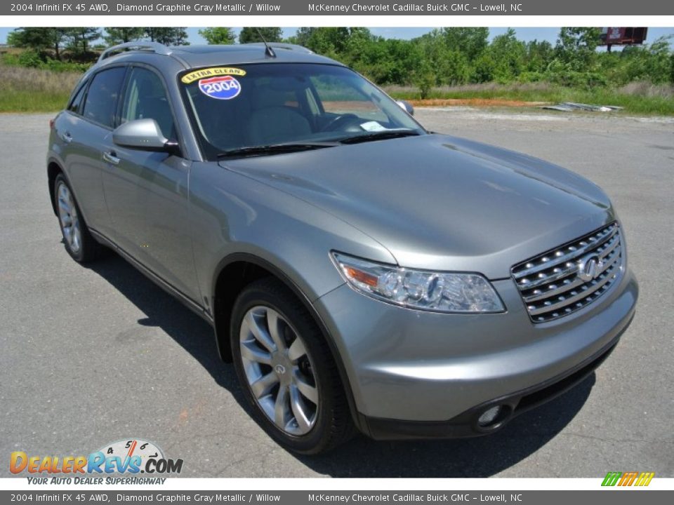 Front 3/4 View of 2004 Infiniti FX 45 AWD Photo #2