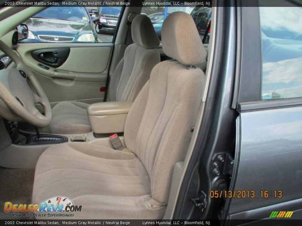 2003 Chevrolet Malibu Sedan Medium Gray Metallic / Neutral Beige Photo #7