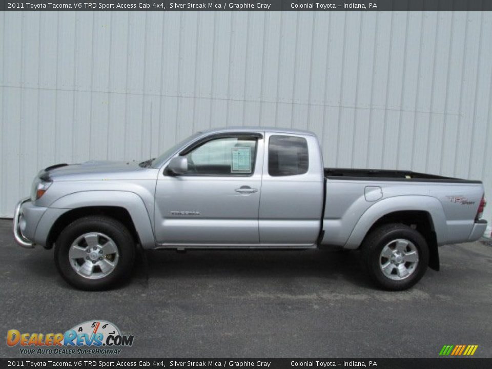 2011 Toyota Tacoma V6 TRD Sport Access Cab 4x4 Silver Streak Mica / Graphite Gray Photo #2