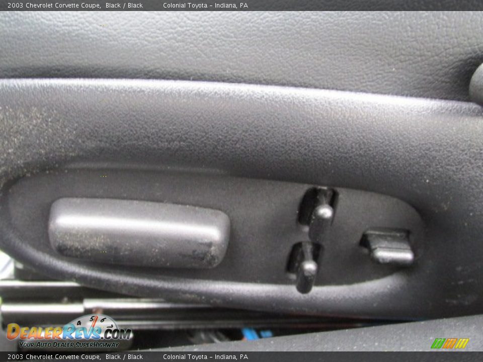 Controls of 2003 Chevrolet Corvette Coupe Photo #11