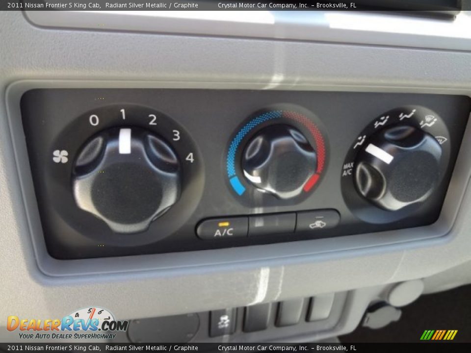 2011 Nissan Frontier S King Cab Radiant Silver Metallic / Graphite Photo #18