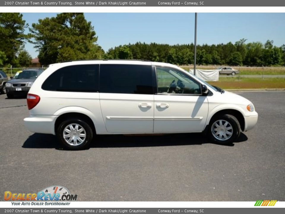 2007 Chrysler Town & Country Touring Stone White / Dark Khaki/Light Graystone Photo #4