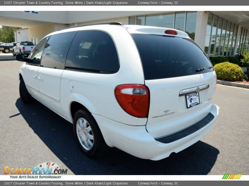 2007 Chrysler Town & Country Touring Stone White / Dark Khaki/Light Graystone Photo #7