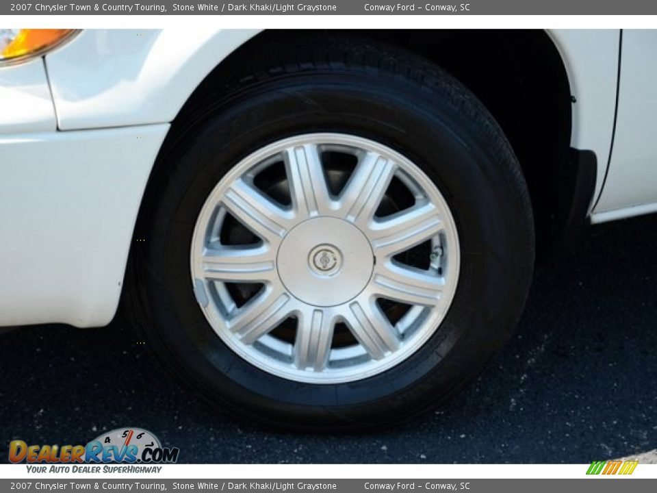 2007 Chrysler Town & Country Touring Wheel Photo #9