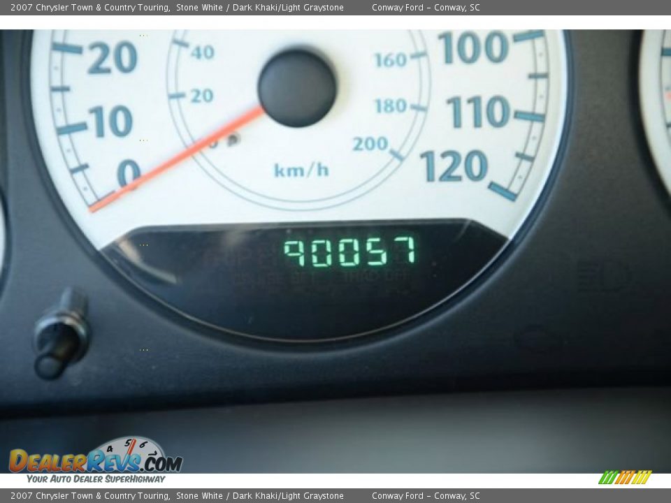 2007 Chrysler Town & Country Touring Stone White / Dark Khaki/Light Graystone Photo #26