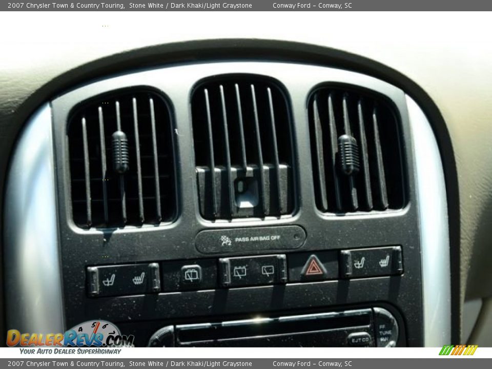 2007 Chrysler Town & Country Touring Stone White / Dark Khaki/Light Graystone Photo #29