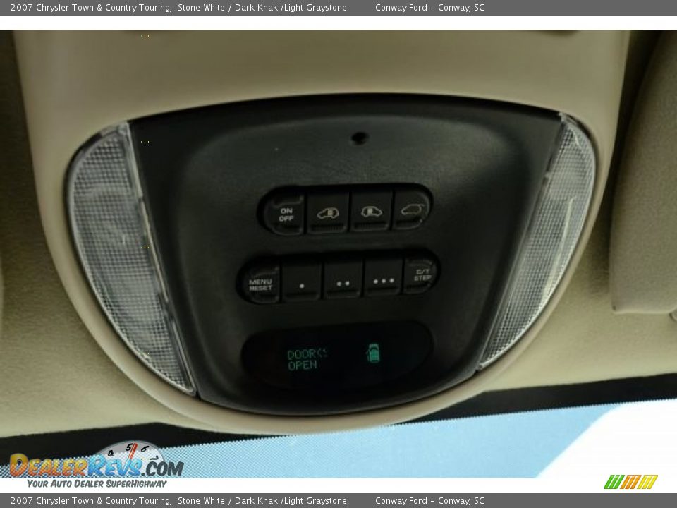 2007 Chrysler Town & Country Touring Stone White / Dark Khaki/Light Graystone Photo #33