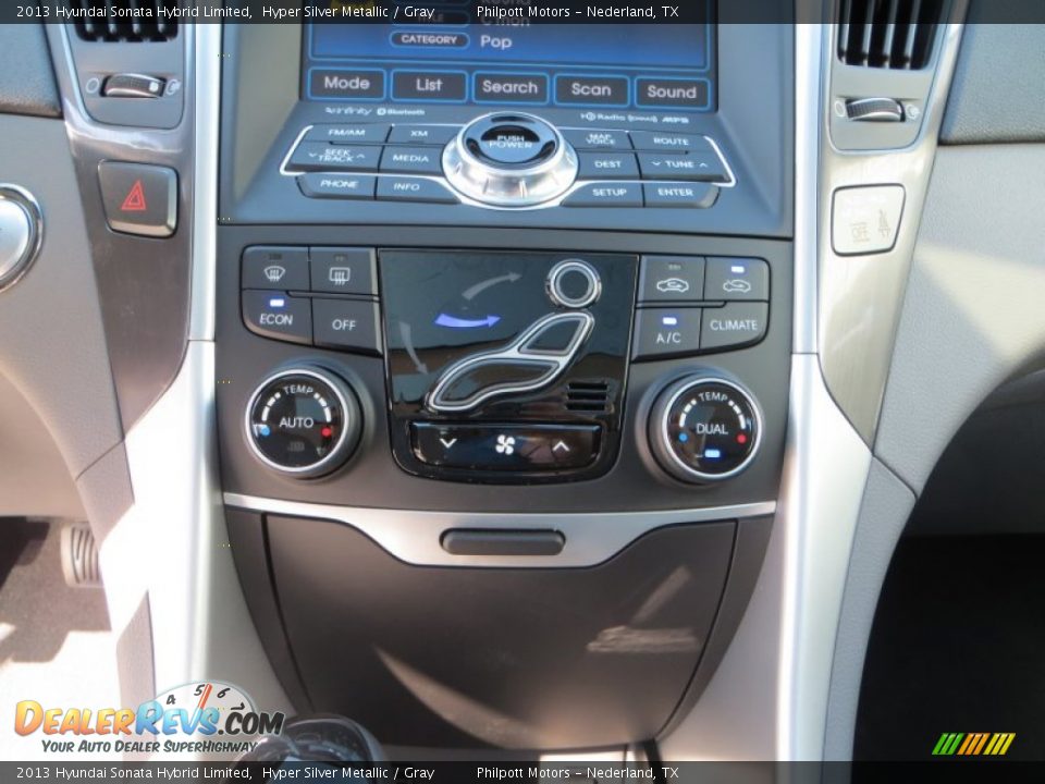 Controls of 2013 Hyundai Sonata Hybrid Limited Photo #30