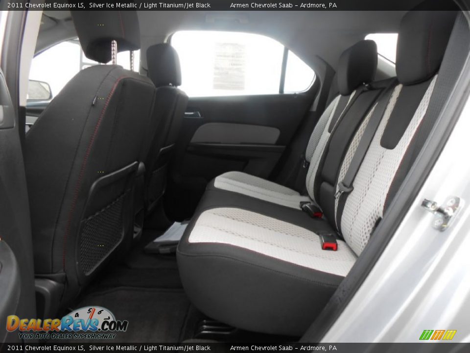2011 Chevrolet Equinox LS Silver Ice Metallic / Light Titanium/Jet Black Photo #14