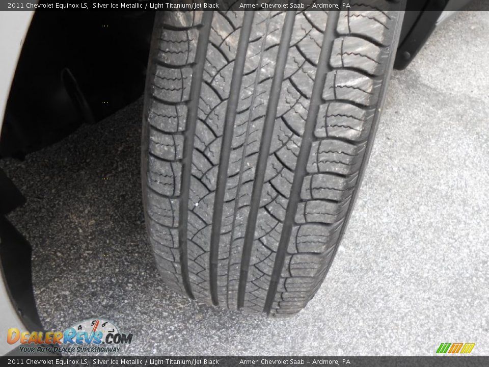 2011 Chevrolet Equinox LS Silver Ice Metallic / Light Titanium/Jet Black Photo #19