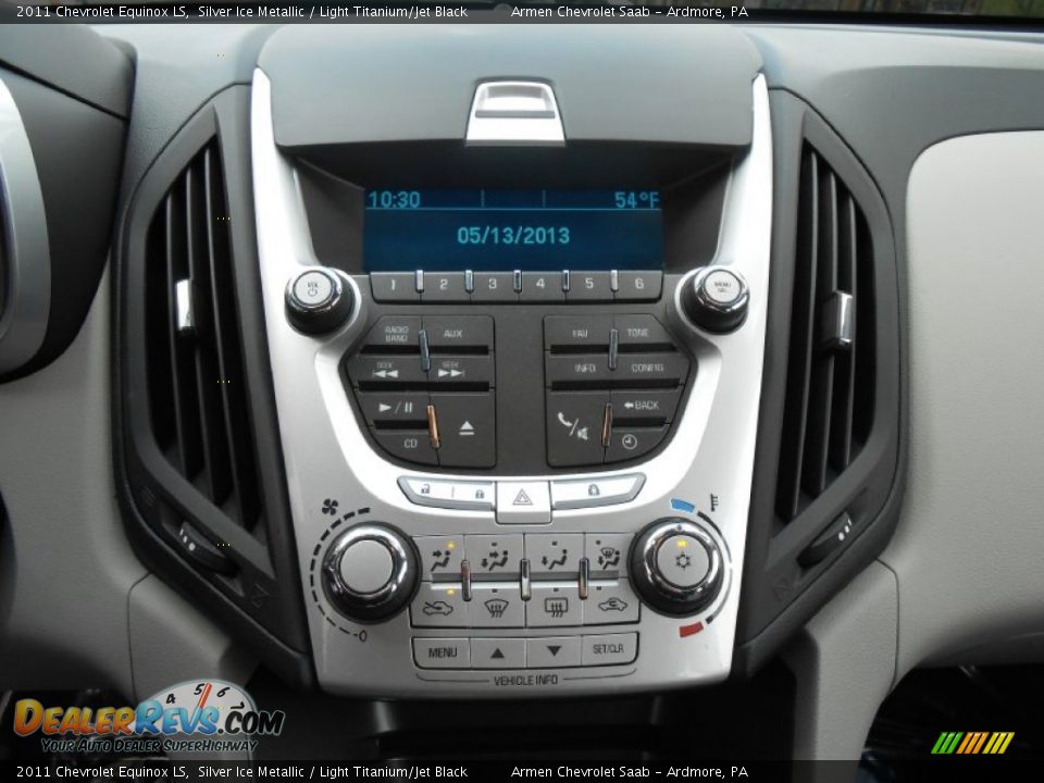 2011 Chevrolet Equinox LS Silver Ice Metallic / Light Titanium/Jet Black Photo #20