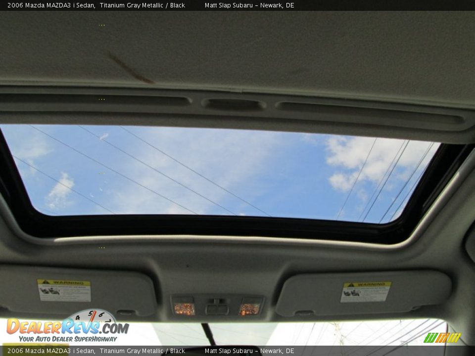 2006 Mazda MAZDA3 i Sedan Titanium Gray Metallic / Black Photo #17
