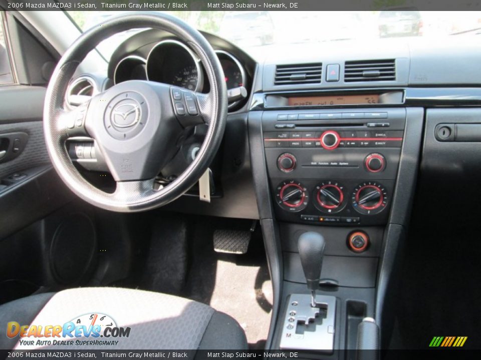2006 Mazda MAZDA3 i Sedan Titanium Gray Metallic / Black Photo #23