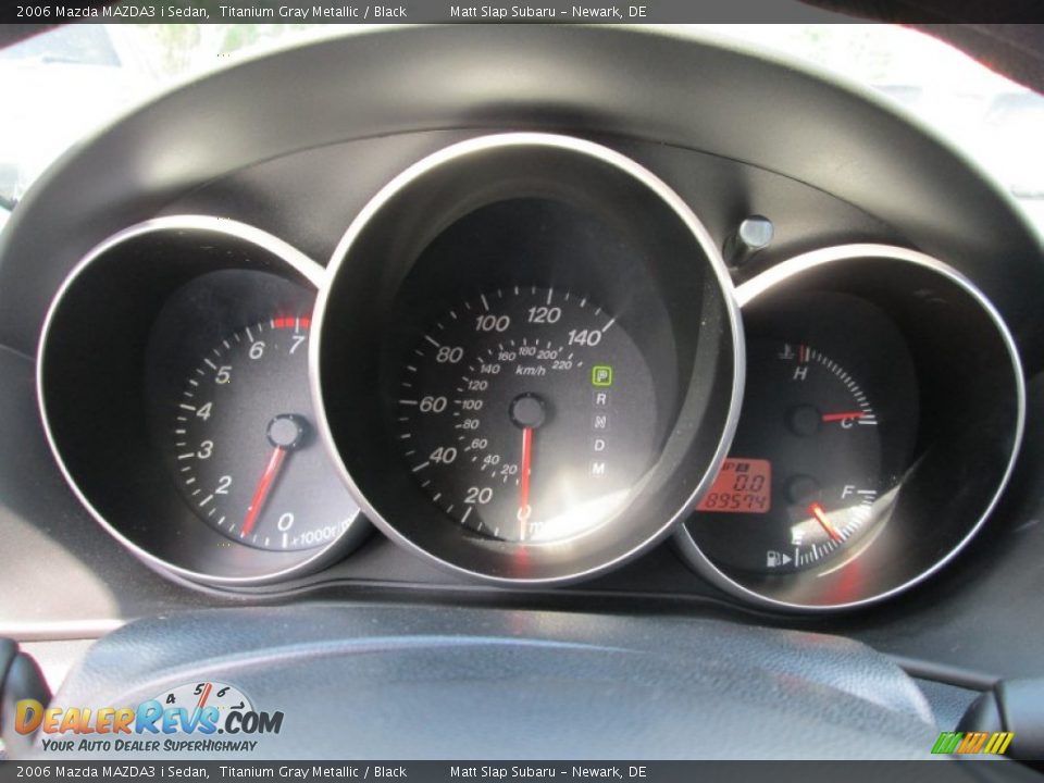 2006 Mazda MAZDA3 i Sedan Titanium Gray Metallic / Black Photo #26