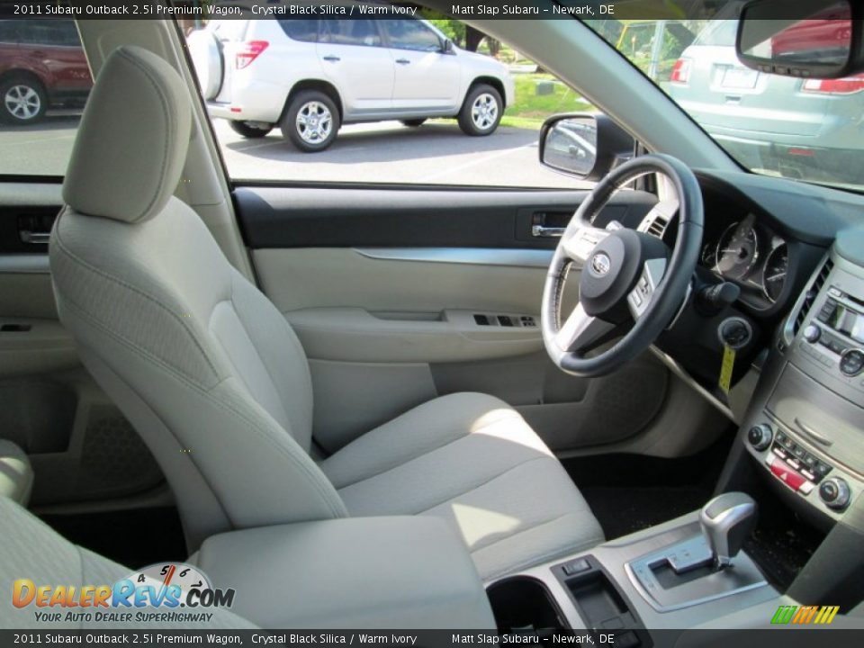 2011 Subaru Outback 2.5i Premium Wagon Crystal Black Silica / Warm Ivory Photo #15