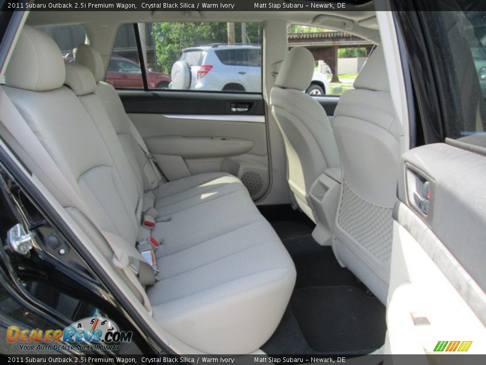 2011 Subaru Outback 2.5i Premium Wagon Crystal Black Silica / Warm Ivory Photo #18