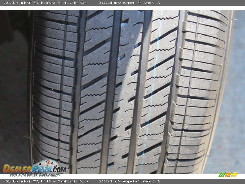 2012 Lincoln MKT FWD Ingot Silver Metallic / Light Stone Photo #11
