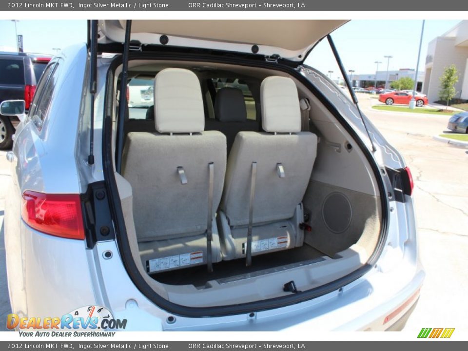 2012 Lincoln MKT FWD Ingot Silver Metallic / Light Stone Photo #25