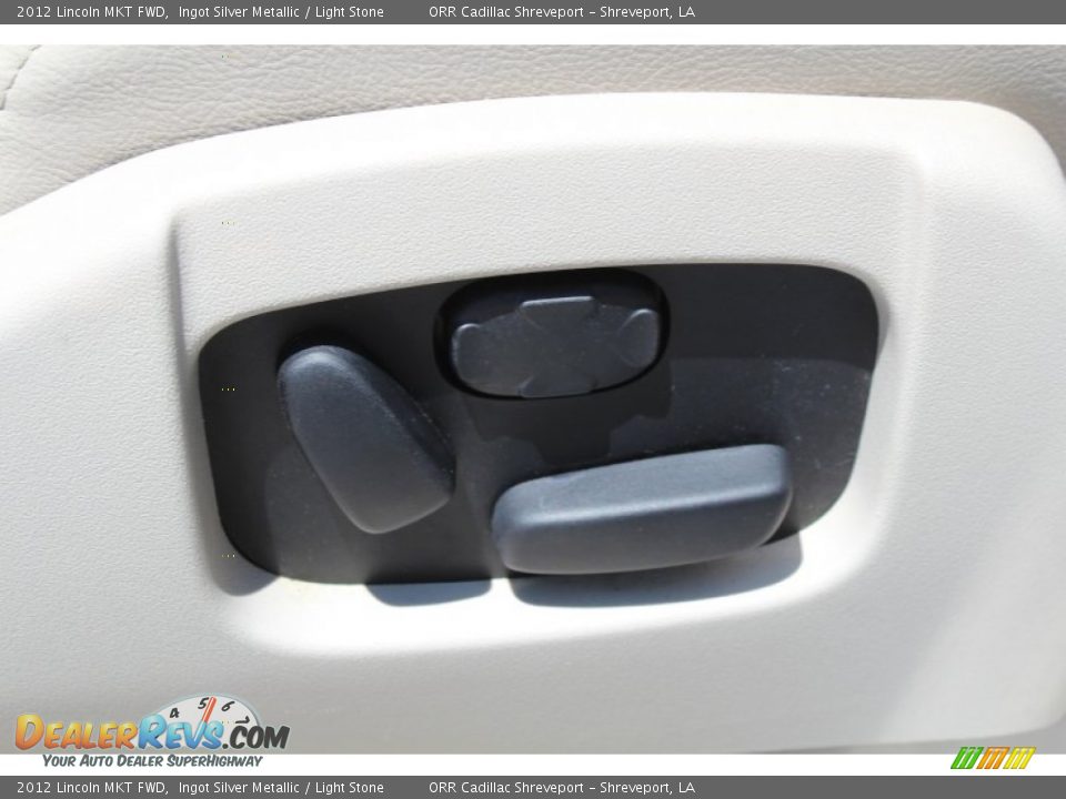 2012 Lincoln MKT FWD Ingot Silver Metallic / Light Stone Photo #26