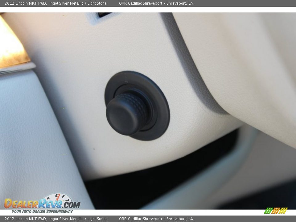 2012 Lincoln MKT FWD Ingot Silver Metallic / Light Stone Photo #35