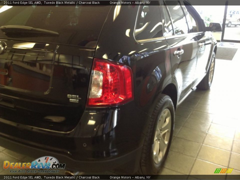 2011 Ford Edge SEL AWD Tuxedo Black Metallic / Charcoal Black Photo #5