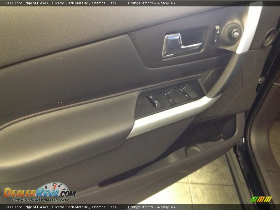2011 Ford Edge SEL AWD Tuxedo Black Metallic / Charcoal Black Photo #8