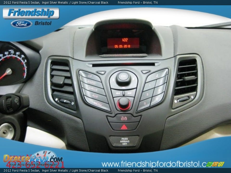 2012 Ford Fiesta S Sedan Ingot Silver Metallic / Light Stone/Charcoal Black Photo #18