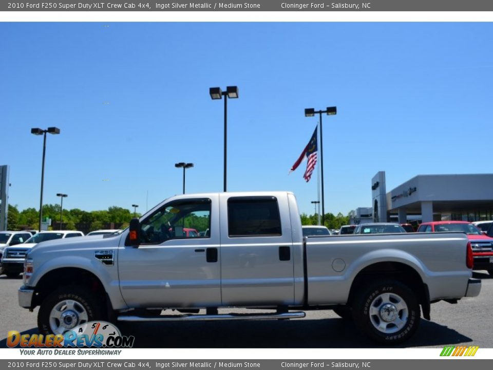 2010 Ford F250 Super Duty XLT Crew Cab 4x4 Ingot Silver Metallic / Medium Stone Photo #5
