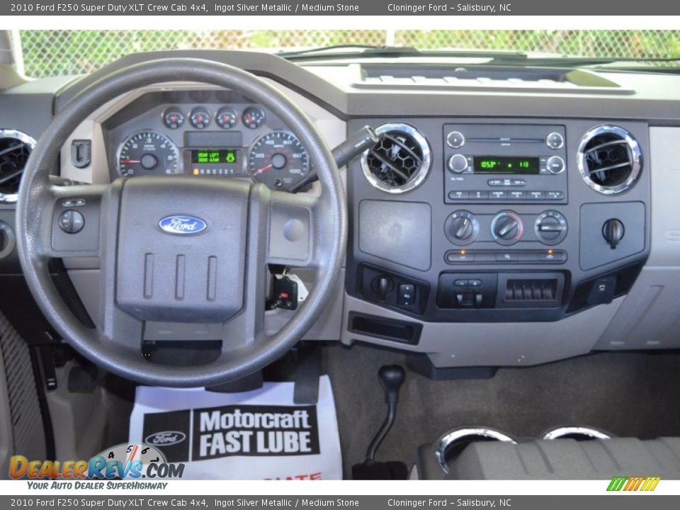 2010 Ford F250 Super Duty XLT Crew Cab 4x4 Ingot Silver Metallic / Medium Stone Photo #22