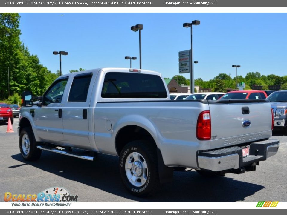 2010 Ford F250 Super Duty XLT Crew Cab 4x4 Ingot Silver Metallic / Medium Stone Photo #33