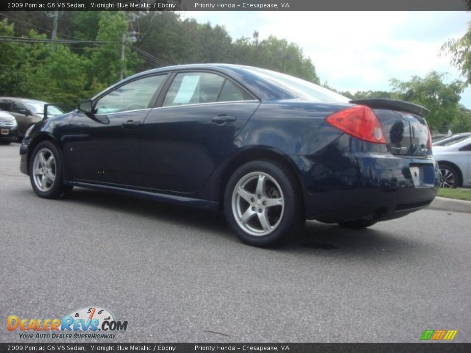 2009 Pontiac G6 V6 Sedan Midnight Blue Metallic / Ebony Photo #4