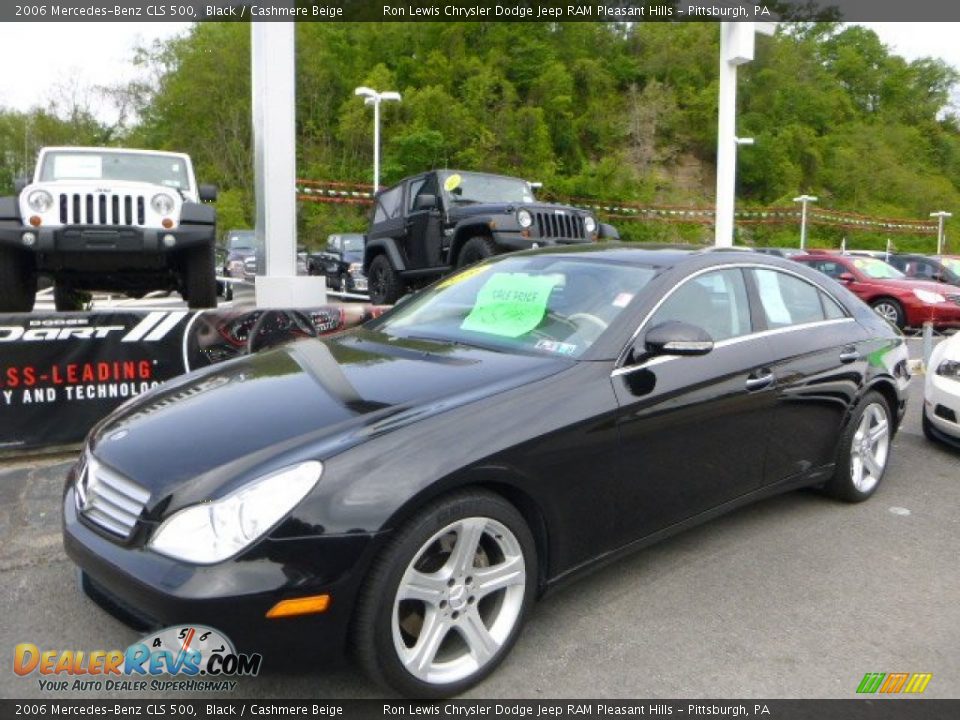 Front 3/4 View of 2006 Mercedes-Benz CLS 500 Photo #1