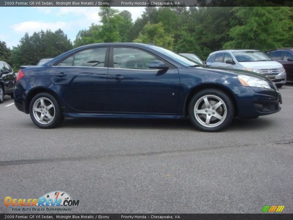 2009 Pontiac G6 V6 Sedan Midnight Blue Metallic / Ebony Photo #6
