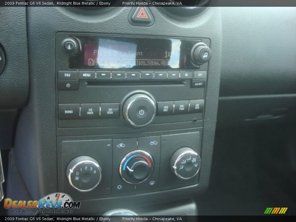 2009 Pontiac G6 V6 Sedan Midnight Blue Metallic / Ebony Photo #15