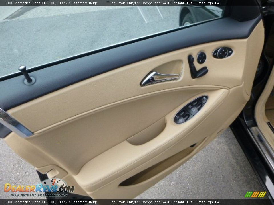 Door Panel of 2006 Mercedes-Benz CLS 500 Photo #12