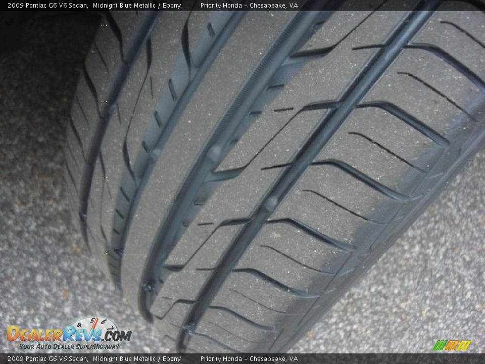 2009 Pontiac G6 V6 Sedan Midnight Blue Metallic / Ebony Photo #18