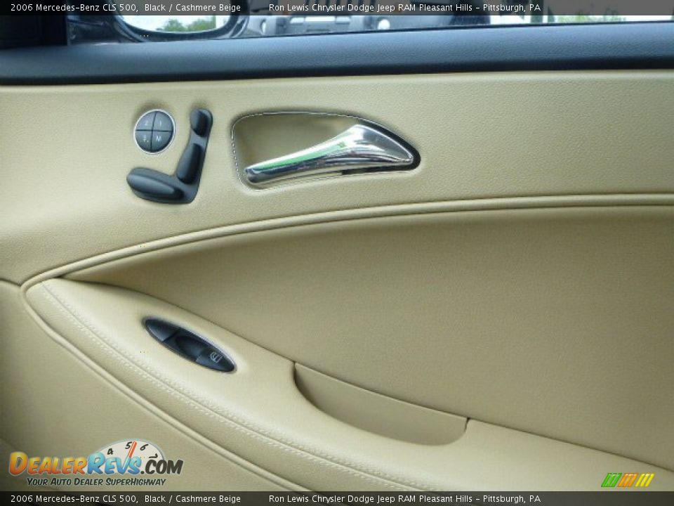 Controls of 2006 Mercedes-Benz CLS 500 Photo #17