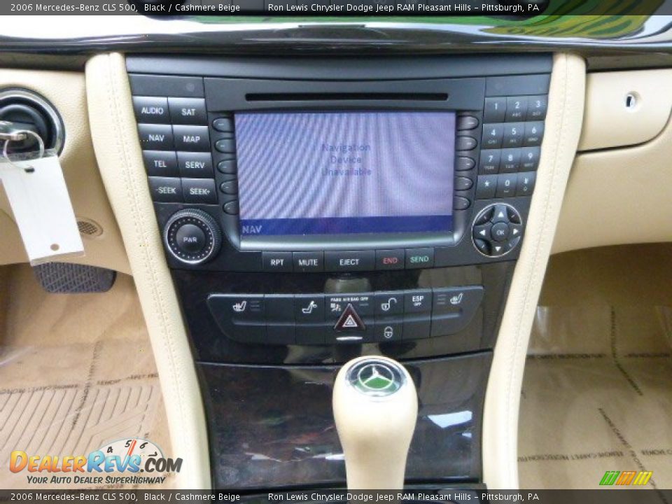 Controls of 2006 Mercedes-Benz CLS 500 Photo #18