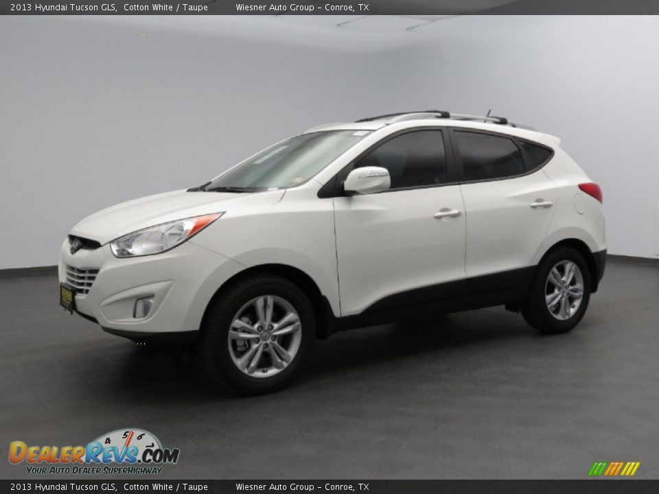 2013 Hyundai Tucson GLS Cotton White / Taupe Photo #1
