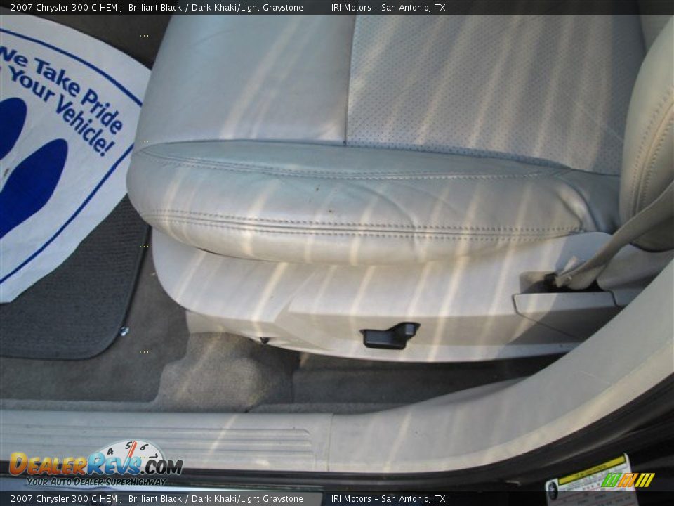 2007 Chrysler 300 C HEMI Brilliant Black / Dark Khaki/Light Graystone Photo #8
